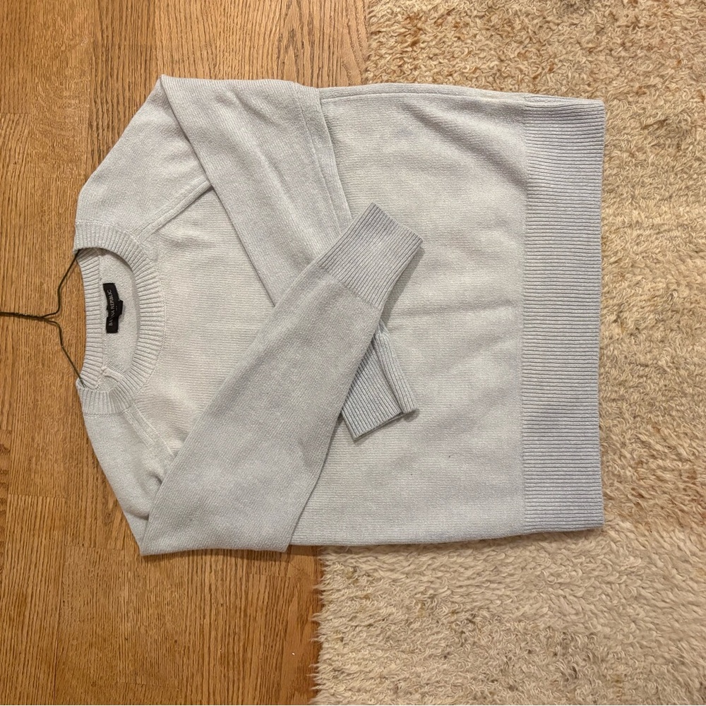 Banana Republic Light Gray Crewneck Sweater